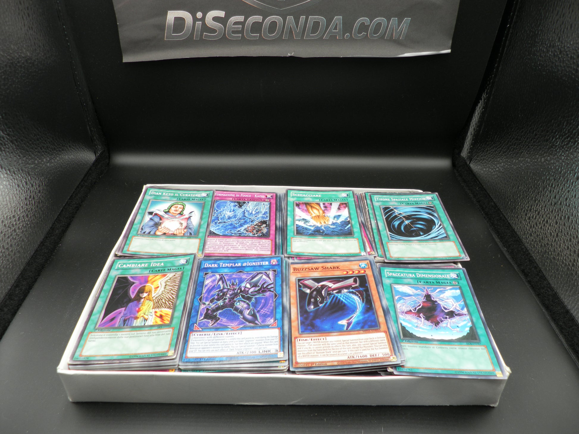 lotto di circa 600 carte Yu Gi Oh!